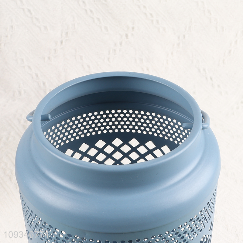 Wholesale iron hollow metal candle holder with handle