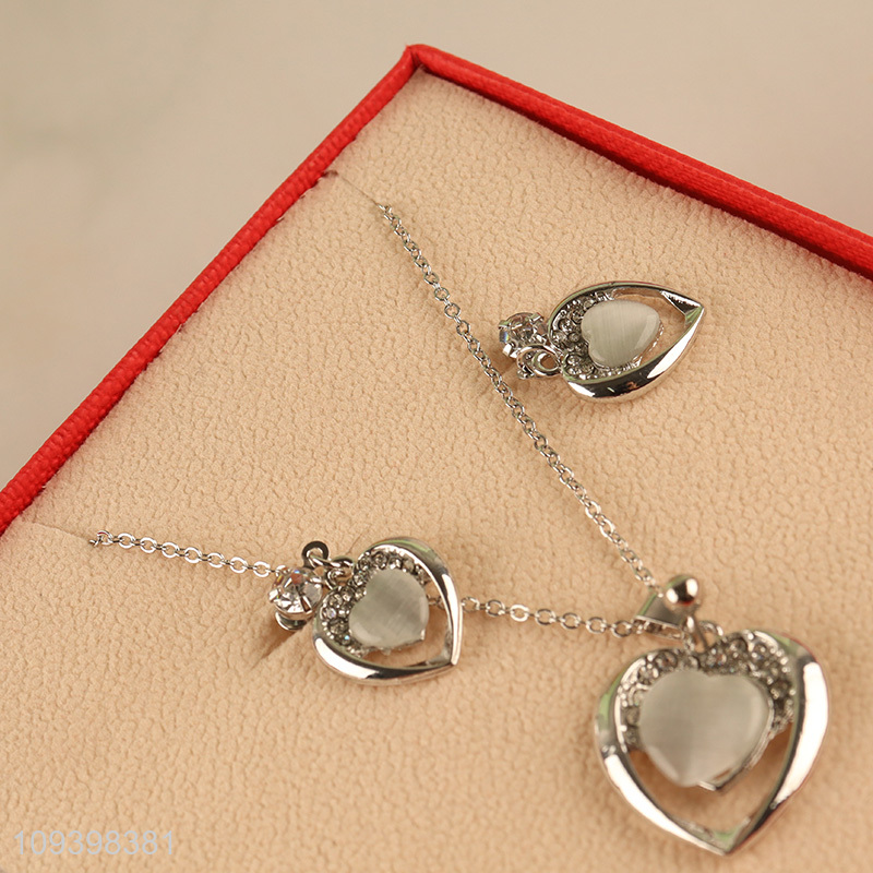 New product watch and jewelry gift set for women