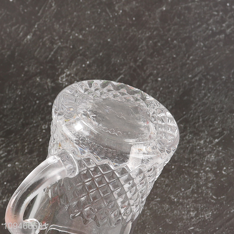 Yiwu market  embossed glass beer cup drinking cup