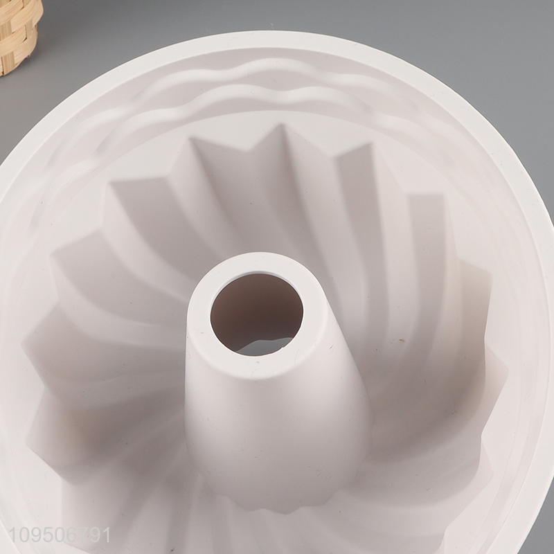 Latest products   reusable silicone cake mold for sale