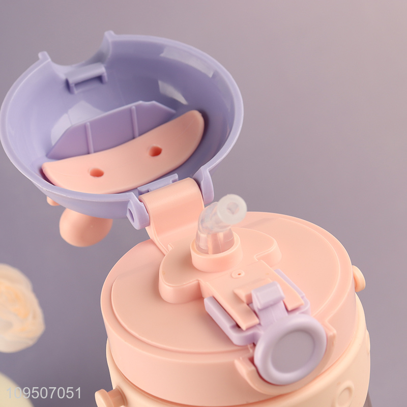 Low price cartoon plastic water bottle straw cup
