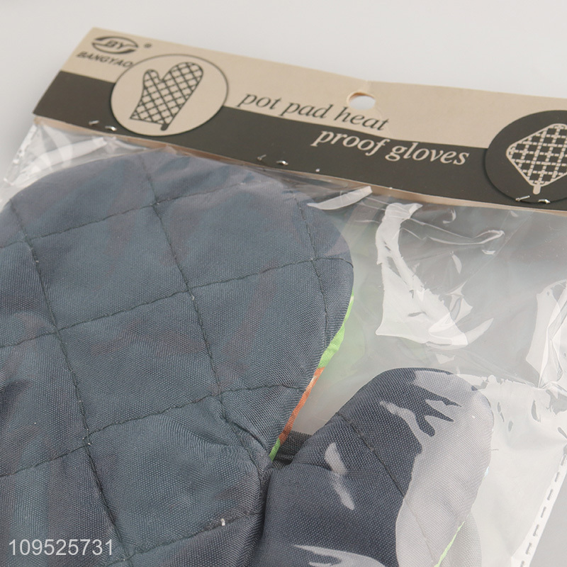 Hot items 2pcs oven mitts heat pad set
